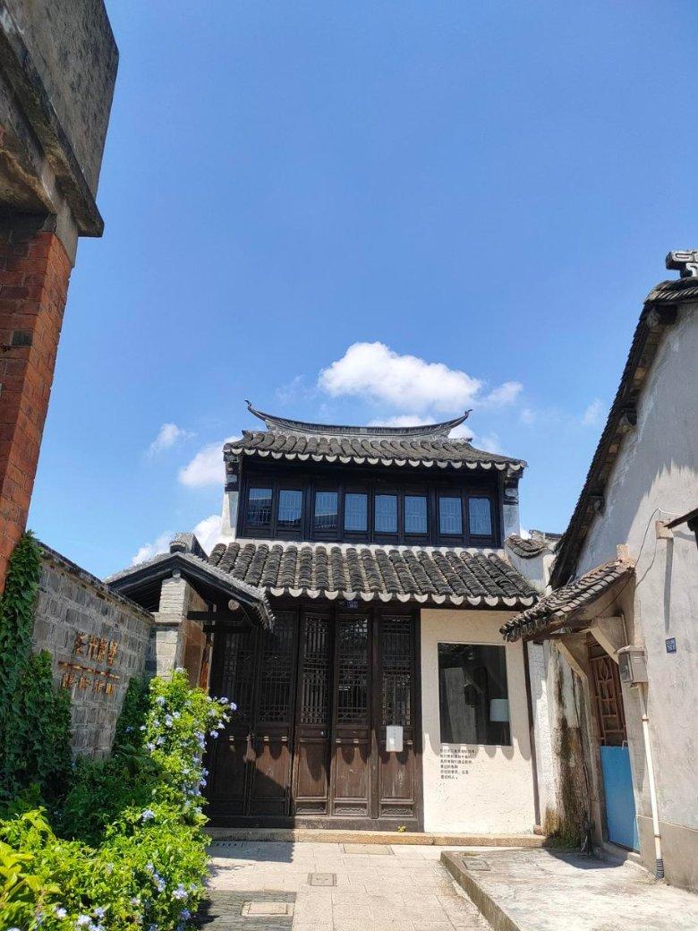 最新实景无人自动直播软件:降低成本,场景丰富,效率事半功倍!